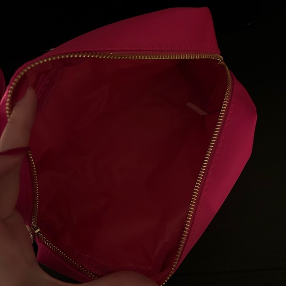 NWT gloss & glo jet set toiletry bag - Picture 3 of 4